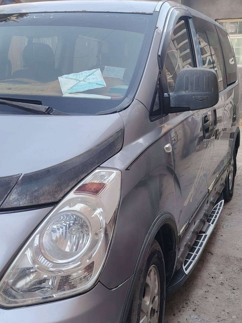 سيارة مال بيت مامشتغلة خطوط مدرسة ولا بالشارع
ستاركس موديل ٢٠١١ مكينه ٧ 
تبريد وي السويج مكينه وكير واكسل خير من الله
بديها مابي ضربة وشواصيها سليمه 
شاشة أندرويد والغرفة مدوشمه
السع160 ورقة وبيها مجال 
الاتصال برقم صاحب السياره ***********
 مكان البصره جزيره
