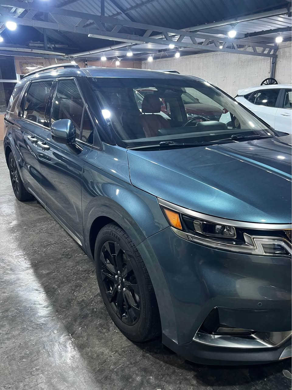 كيا كرنفال ٢٠٢٣ فول مواصفات حادثه باب الصندوك فقط ماشيه ٤٨ الف مرقمه اربيل سنويه جديده كشنات منفصل سياره احله من الصور بعد للاستفسار الاتصال بالرقم ***********   السعر ٣٢٠ ورقه بغداد, العراق
