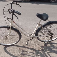 بايسكل للبيع كلشي مابي سعرة 50قفل بدون عملة والي يجي هاذا الرقم 079066...