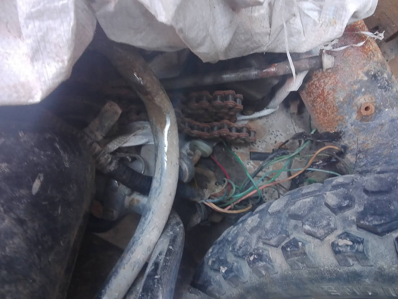 لبيع تواير هنه ويالتهن مع ماشه ودبلات وسكان وزنجيل ويده ابريك زوج صالنصات شراي يجي خاص مكاني رميثه 
***********
