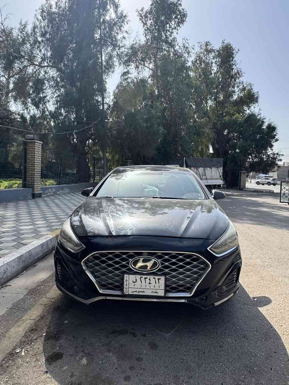 السلام عليكم
سوناتا 2018 وارد امريكي 2.4 GDI 
رقم بغداد تحويل مباشر 
محرك وكير كفاله 
المواصفات العاديه 
تدفئه تبريد . 
تحكمات مقهود شاشه كار بلي 
كراسي مخمل 
 حساس نقطه عمياء ويا الاشاره 
ويل حجم 17 
ماشيه 102 ميل 

السياره نقصها بطاين جملغات اماميه وبيها ملاحظات بسيطه مبينه بالصور 

حادث من امريكا بنيد وجاملغ عكس السايق 
وهنا بالعراق صارت بيها ضربه نصبغت جهة السايق 
يعني السياره 6 قطع صبغ  صور الحادث موجوده وصور السونار موجوده 
السعر 118 وبي مجال 
عنوان بغداد الكرخ 
*********** متوفر واتساب وماسنجر
