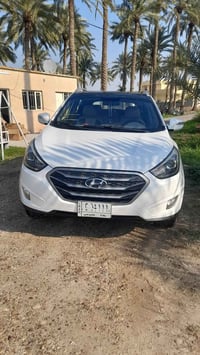 توسان خليجي موديل ٢٠١٥ بنوراما ماشية ٩٨الف كيلو مكفوله عدا شبر بجنطه م...