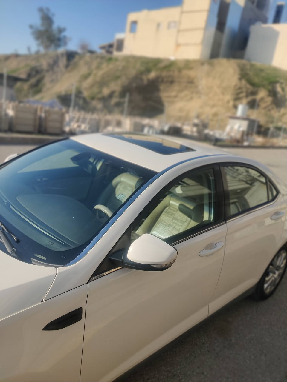 MG 550 model 2014
فول مواسەفات چوار تایەی تازەی لەسەرە یەک پارچەی بۆیاغە دەرگای دواوە لای سەکنی سەنەوی بەسەرچووە گێڕ و مەکینە و تەبرید و بەناوکردن و غرامە هەمووی بە شەرت
***********
