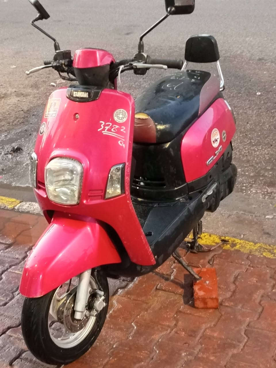 السلام عليكم بوليسي نوزل 49 بلاديه مكفوله من تخته لتخته وشرط الفحص وهاي صور شوفت عينكم 
وبسعر 900 وبيها مجال حك الجيه
مكاني كربلاء 
رقم ***********
