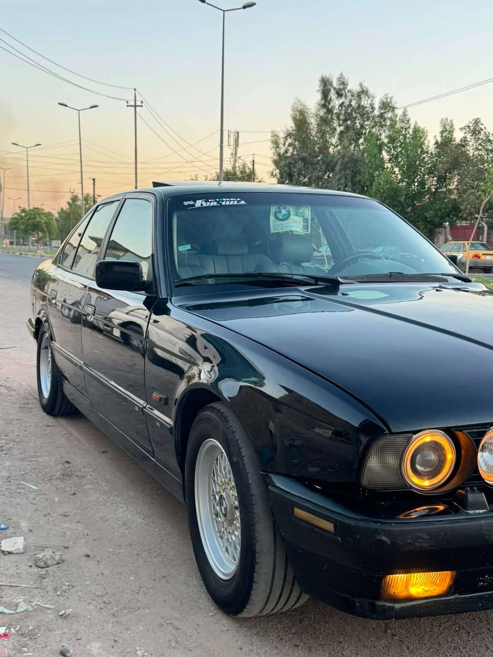 بي ام٥٢٥ مسكر مديل٩٢ اصل نضيفه جدا رقم اربيل تحويل ثاني يوم  داخل وخارج نضيفه  جدا  السعر ٧٢ ورقة كير محرك شاصي حداديه كفالة مكاني بغداد زعفرانية ***********
