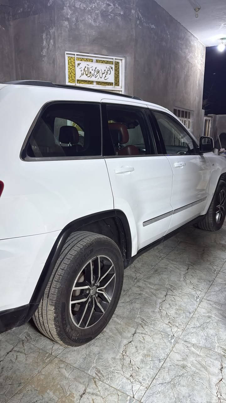 جيب لاريدو موديل 2013
(وارد خليجي) رقم بغداد مشروع وطني سنويه
منتهيه صار 3 اشهر شرط التحويل
السيارة ( مكفوله كفاله عامه ضربه وصبغ وتبديل حته
دعاميات)
مواصفات كشنات كهرباء تدفئه خزن ميموري تبريد شاشه تحكمات ستيرن تشغيل عن بعد مري شفط كشافات ضباب خلفي سلايد روف فتحه 4 بصمات ماوس تحكمات قيادة سبورت طين ثلجي فورويل تبريد قطعتين منضومه زنون كامله حساسات وبعد بيها
كلش هواي مواصفات
السيارة كامله مكمله من كلشي 
حدادة جديدة اصلي
محرك وكير 3600
شرط ابيع ع الفحص اذا بيها برغي مفتوح مرجوعه مابيها اي كلوب مشتغل تخم تاير دلون اصلي ويل حجم 18 بلاك توب تبريد :
وتدفئه (٢ كله شغال
حجر صالنصه موجود ماشيه 170 الف حقيقي السيارة كلش جديدة وجاهزه ونصبه ونضافه احلى من الصور بهوااي
للاستفسار الاتصال بالرقم 

مكان السيارة البصرة
السعر 210 وبيه مجال بسيط ***********
