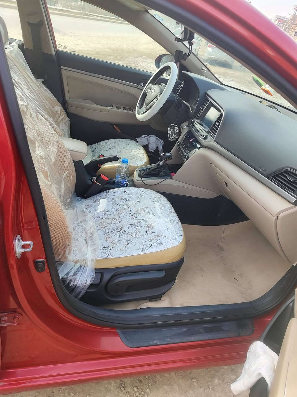 متاح الانتر ١٧فول عدا الفتحه داخل بيجي مدوشم بالنواب حادثها قبق الجنطه جوه رقم موظح بالصوره مناقصه برغي تخم تاير باتري جديد سياره متعوب عليها باسمي تحويل ثاني يوم سياره برغي مامفتوح بيها اعتذر عن نشر سعر من وره نفوس ظعيفه ***********
***********
