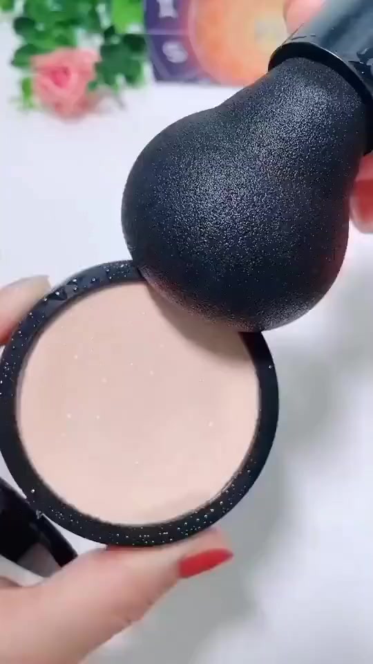 كريم اساس تي تي اكس الاخضر
كريم الجمال

كريم اساس وخافي عيوب وكونسيلر ومرطب
يلائم جميع انواع البشرة يخفي جميع المسام والتصبغات والكلف 🤝
مثالي ،، كريم الجمال TTX الكوري  غير مجمد ولا لزج  وضد الماء
يضيئ لون البشره  وتغطية الندوب على الوجه واخفاء البقع الداكنه والالياف الحمراء والنمش والكل

للحجزاوالاستفسار مراسلتنا خاص


**إذا كنت صاحب هذا الإعلان وتريد حذفه لأي سبب، رجاءا أرسل رسالة إلى الدعم الفني**