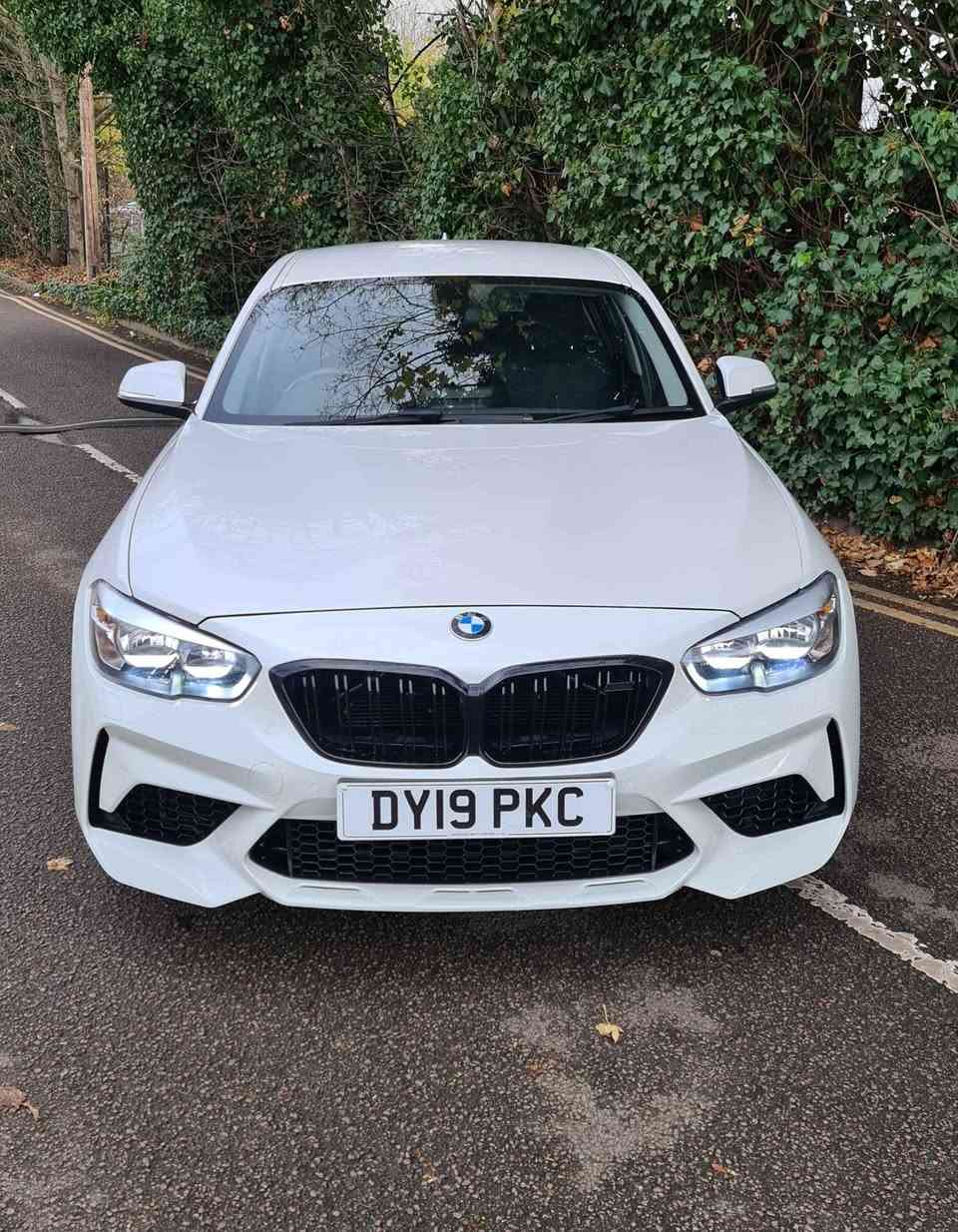 BMW 118i Competition front bumper 
2019,
1.5 litre Petrol, 
Manual, 
37000 Miles only,
Long MOT, 
Cat s,
Sta Nav, 
Very Clean Throughout, 
Viewing welcome in Southall UB2 Southall, Middlesex


**إذا كنت صاحب هذا الإعلان وتريد حذفه لأي سبب، رجاءا أرسل رسالة إلى الدعم الفني**