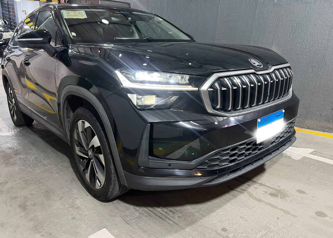 Skoda Kodiaq suite 2025 | وكيل

عداد 30000  كم
الماتور 1400 CC
فابريكا بالكامل من الخارج والداخل
سقف بانوراما - كاميرا 360 - مقاعد جلد
صيانات توكيل بالكامل

للتواصل : 01050867556 - 01050866957 القاهرة, مصر


**إذا كنت صاحب هذا الإعلان وتريد حذفه لأي سبب، رجاءا أرسل رسالة إلى الدعم الفني**