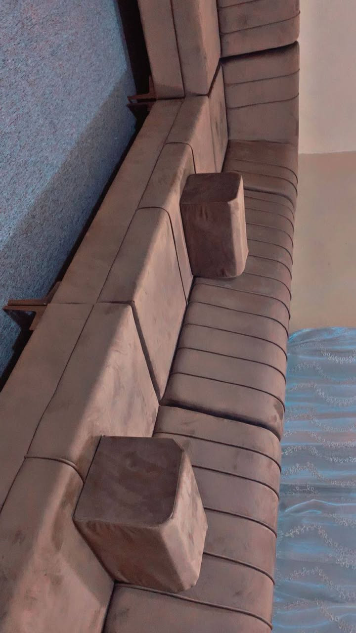 سارع بحجز ✨ 
سعر المتر 90 الف 🔥
الخشب جام روسي الابلوك اسود و الاسفنج مميز اول والخام تركي مبطن درجة اولى 
العنوان السماوة قضاء الخضر قرب مرطبات چكليته الصواب الكبير للتواصل والاستفسار يرجى الاتصال بنا او مراسلتنا على الرقم التالي 
***********
