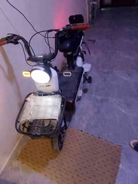 دراجة كهربائية • حجم 14 • حي بدر