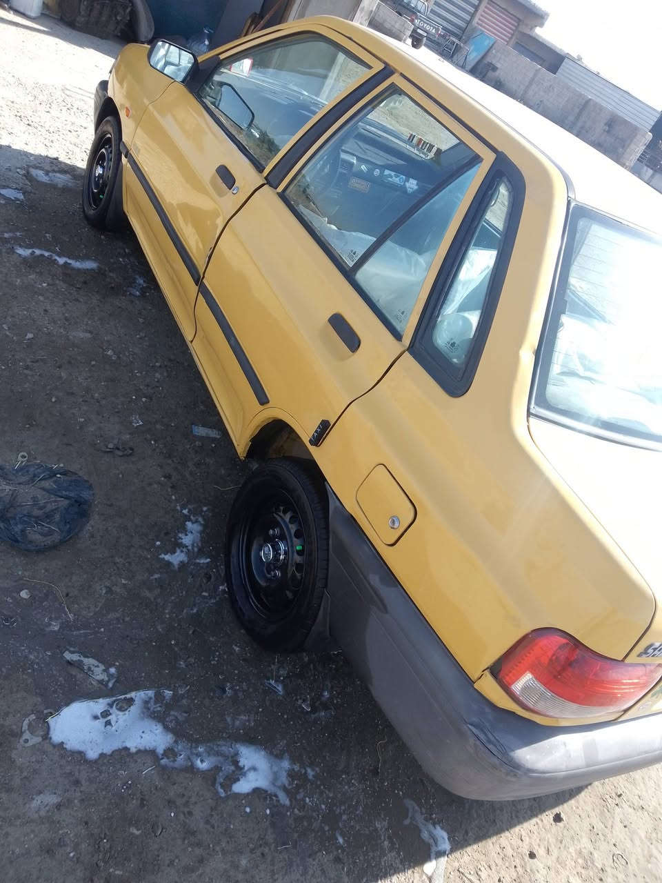 سايبا موديل 2011 للبيع باسمي مصفره هيئه وغرامات شواصي كفاله السياره خير من الله كير مكينه شادها جديده لا تنقيص ولا تبخير سعر 28 وبيها مجال رقم الهاتف ***********
بغداد
