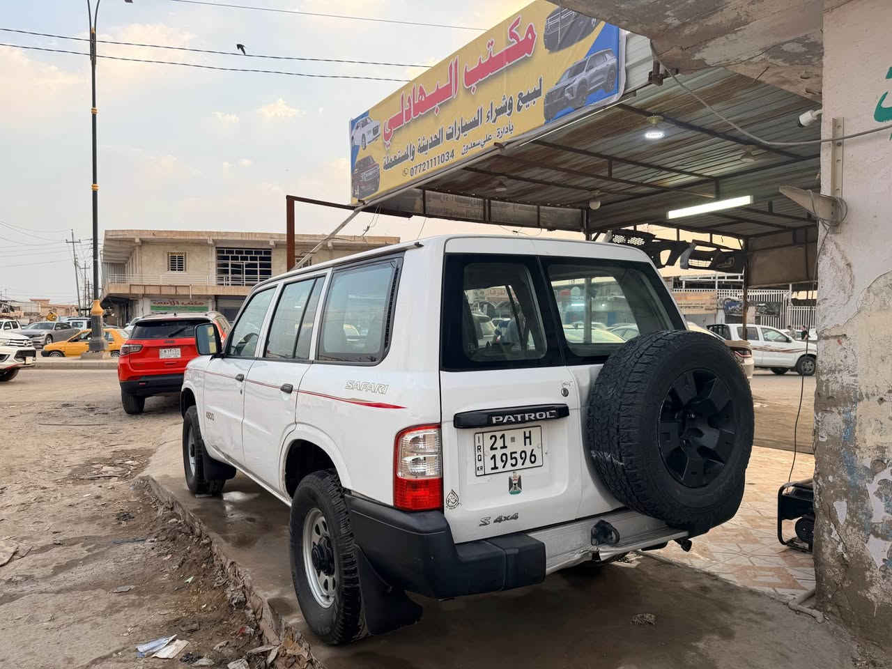 للبيع باترول 2002 سلك كير عادي سنويه وهزه جديده جاهزه كل نقص مابيه فقط جاملغ خلفي بيه صبغ السعر 100 ورقه مكان العماره *********** عمارة, ميسان
