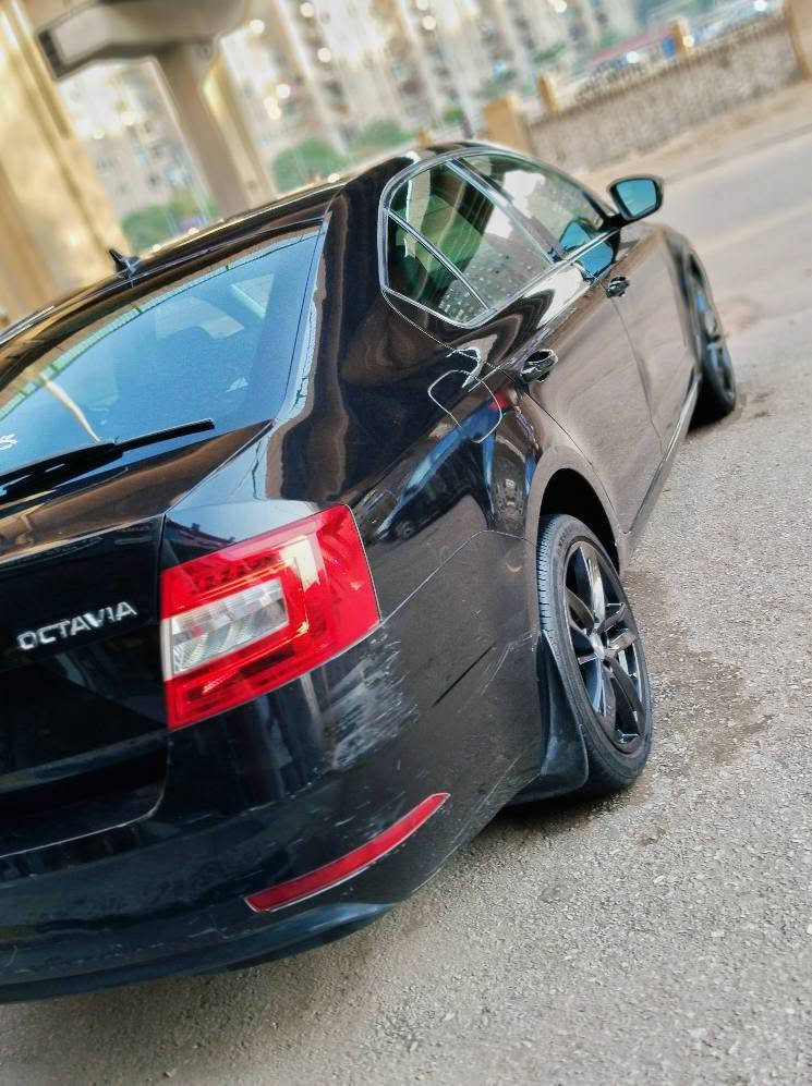 اسكودا اوكتافياa7موديل2020 الفئه التانيه فبريكا بالكامل بره وجوه عداد150 الف عربيه استعمال خفيف عفشه وماتور بحاله ممتازه تكيف تلاجه اربع فرد كوتش جديد استبن زيرو لم يستخدم عربيه مش محتاجه مصروف جنيه معاينه مريوطيه هرم والكشف في اي مكان وربنا يبارك لصاحب النصيب
للتفاوض:01123786901 القاهرة, مصر


**إذا كنت صاحب هذا الإعلان وتريد حذفه لأي سبب، رجاءا أرسل رسالة إلى الدعم الفني**