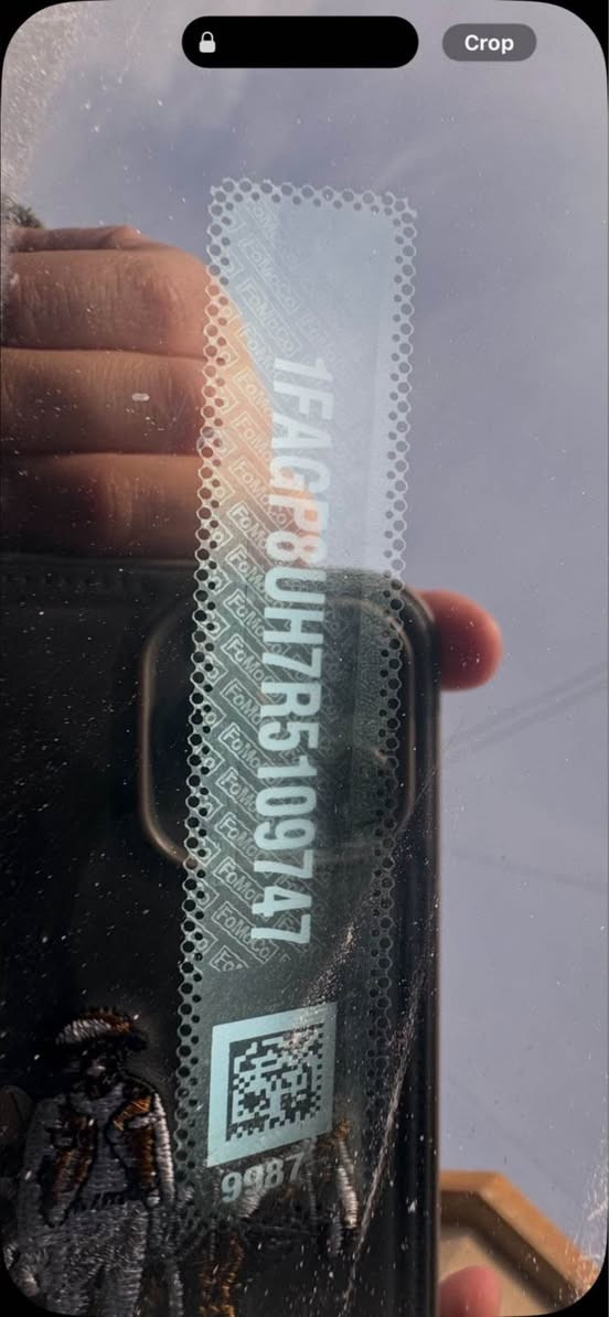 Ford mustang 2024 

للبيع فقط— فورد مستانج 2024 EcoBoost 
فول فول مواصفات لون ممیز 
 صقف مفتوح -متحرک ( convertible )
سياره باسمي شرط تحويل💯
السیارة فقط واحد قطعة صبغ بدون شاصی و دواخل ✅ 
29 مایل ماشي مثل زیرو
المواصفات:
 • الموديل: 2024
 • الفئة: EcoBoost فول فول
 • المحرك: 4 سلندر تيربو 2.3 لتر
 • القوة: حوالي 315 حصان 🐎
 • نوع الجسم:convertible(سقف مفتوح)
 • عدد المقاعد: 4
 • القير: أوتوماتيك 10 سرعات
 • أنظمة قيادة: Normal / Sport / Track / Snow
 • شاشة لمس كبيرة مع Apple CarPlay وAndroid Auto
 • كاميرا خلفية وحساسات
 • المقاعد: جلد أمامي تبريد وتدفئة
 • بونیت صبخ فقط - بدون دواخل بدون شاصی 
 • ایرباگات (الستیرن فقط)

 • حالة السيارة: فول فول، ماشية الف كيلو  
سعر 265 ومجال انشاللە

📍 الموقع: أربيل
📞 *********** واتساب أربيل, العراق
