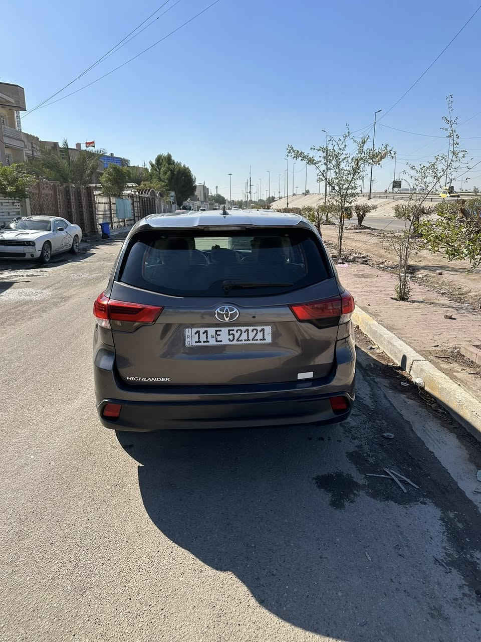 هايلاندر موديل 2017
6 سلندر  
وارد امريكي ضررها خلفي مرفوقه الصور 
السياره 7 راكب
صندوك كهرباء 
تبريد 3 قطع 
رادار ومثبت سرعه
تحديد مسار
كشن السايق كهرباء
شاشه وكامره    
السياره جاهزة من كل النواحي من كلشي 

السعر 230

العنوان بغداد 
*********** رقم الهاتف متوفر واتساب
