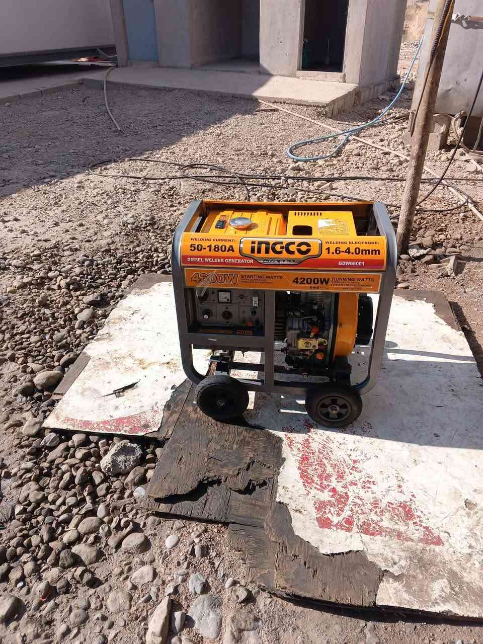 سلام عليكم للبيع سعر 800وبي مجال
***********
