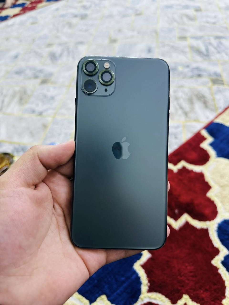 السلام عليكم جهاز أيفون ١١ برو ماكس للبيع نضيف جدا شخط ما بي بطارية ٨٧ بلادي لا مفتوح ولا مصلح ذاكرة ٢٥٦ السعر ٤٠٠ وبي مجال بسيط العنوان بغداد الرشاد الرقم ***********
