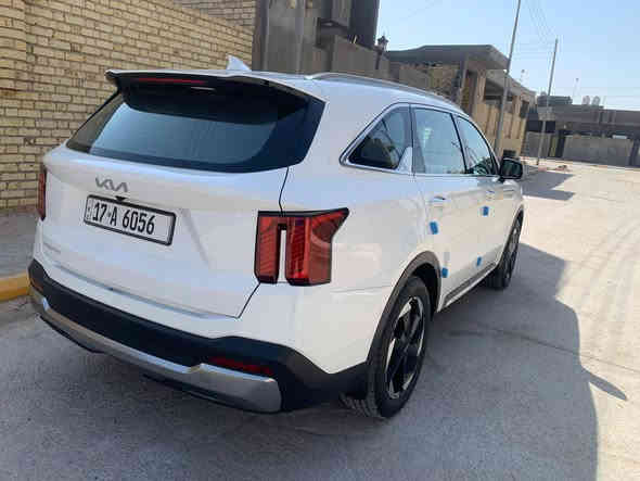 للبيع فقط سورنتو 24 كفاله عامه ويل 19 ماشيه 31 حجم المحرك 6سلندرضمان الشركة الدوليه السعر 320 وبيها مجال للتواصل على الرقم ***********
