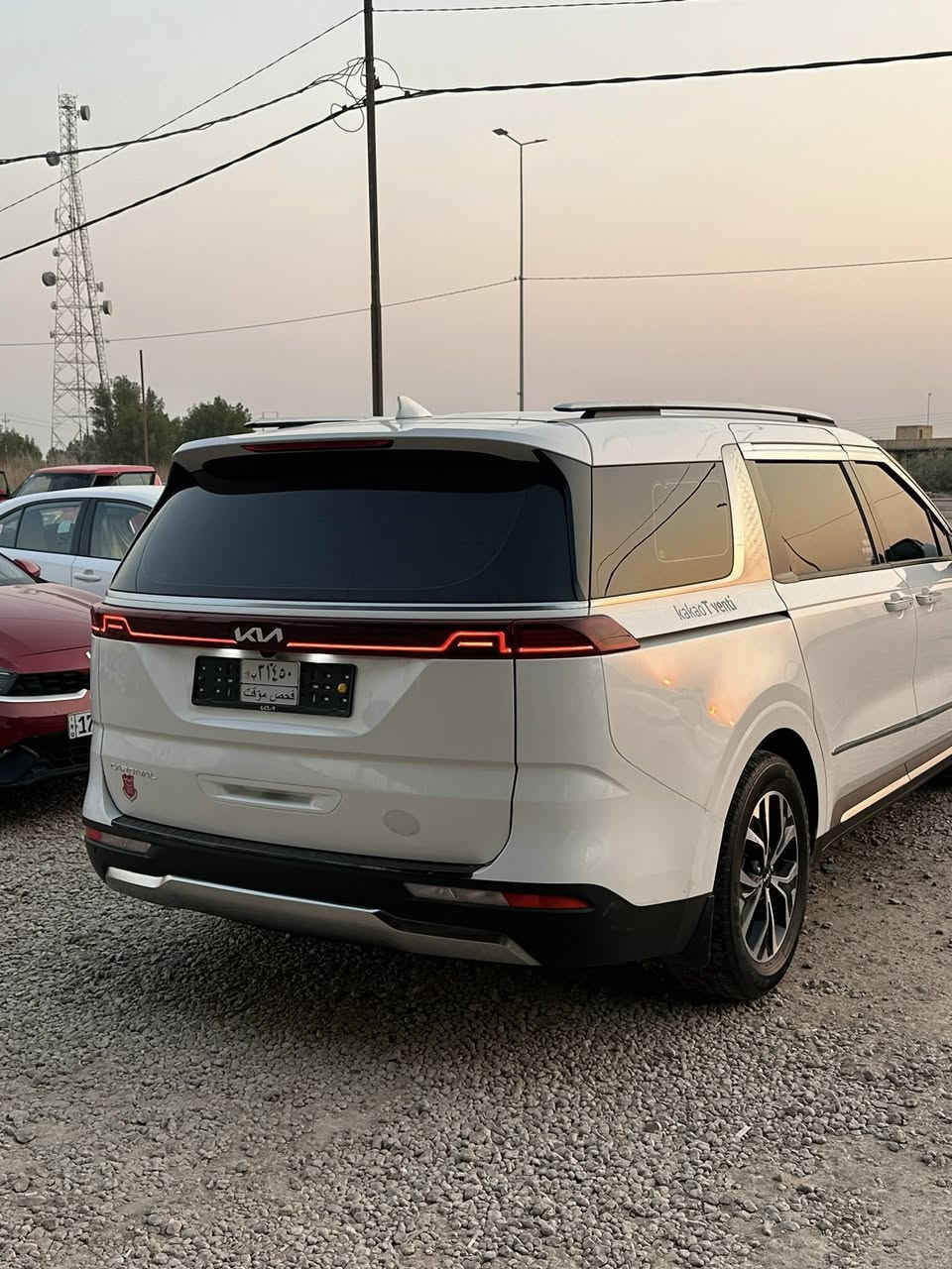 السلام عليكم 
كيا كرنفال وارد كوري خطين غاز وبانزين 9. راكب المواصفات Vip  مرقة بغداد باسمي التحويل مباشر تبديل بابين شركه من كوريا بدون حادث او ضرب عابر موديل 2022  بيع او مراوس حسب القناعة للمعومات ***********
