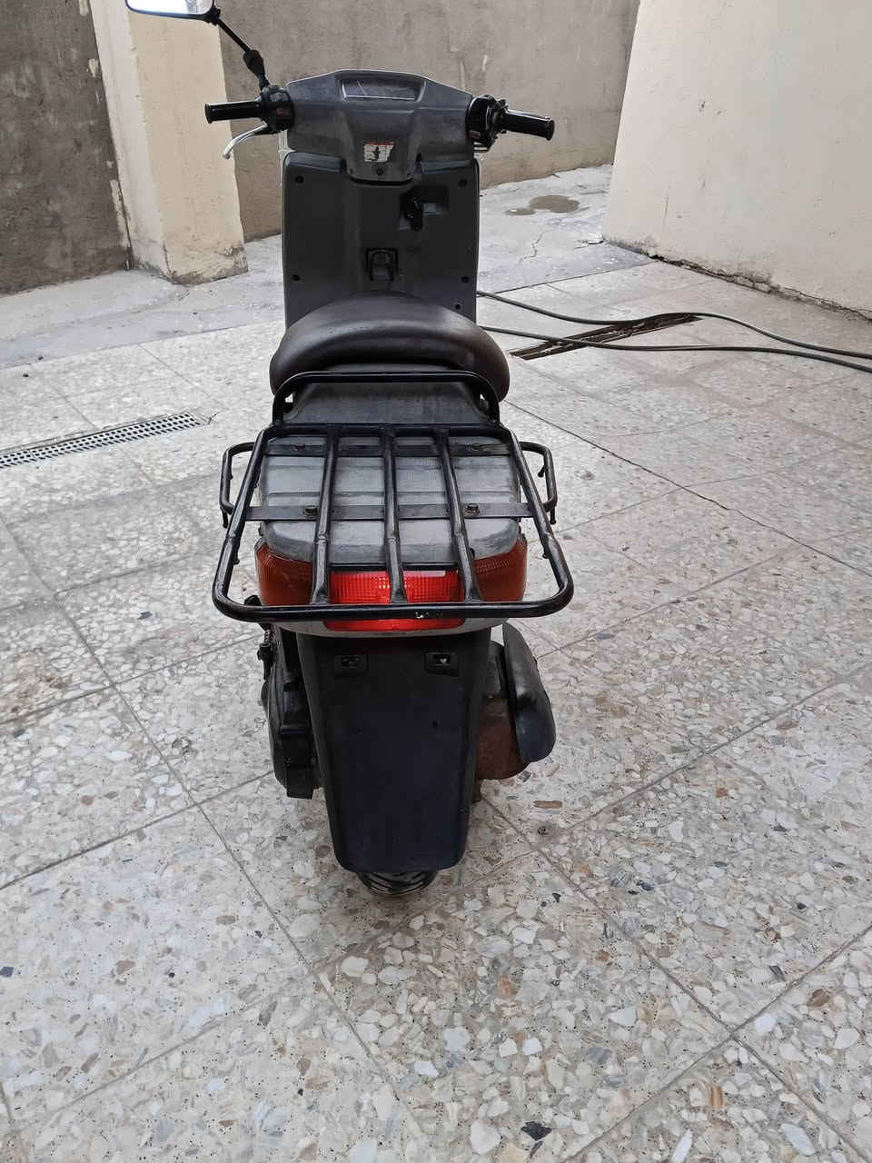 اسلام عليكم عندي هاي دراجه بيكم للبيع شغاله نكره سلف مابيها شي
سعرها 250 هاذ رقمي ***********
