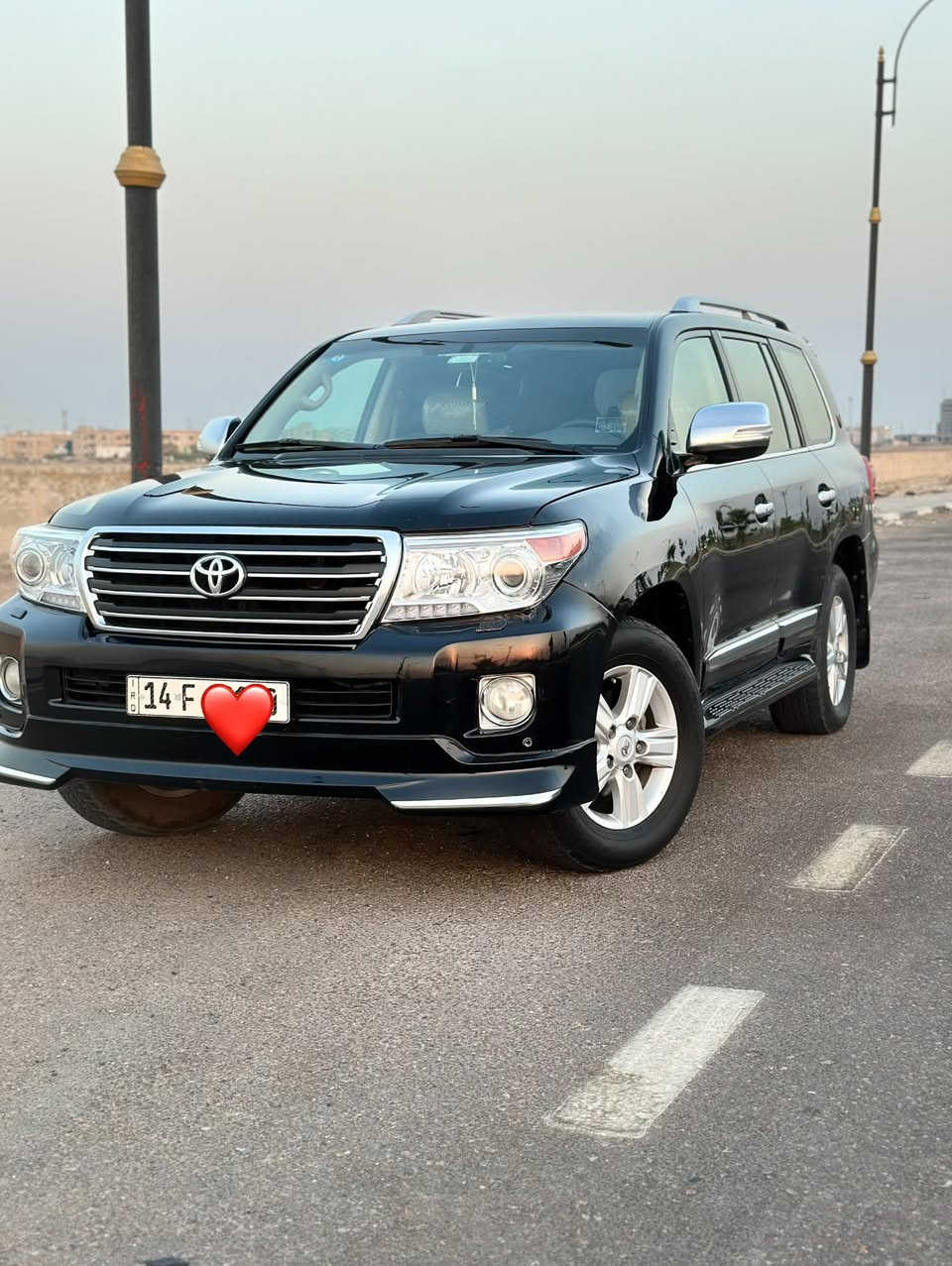 سلام عليكم لاندكروز GXR للبيع موديل 2013 6سلندر كفالة عامة من الضربة والصبغ والتبديل فقط بارد 3 اماكن بسيطات رقم بصرة بأسمي مكاني البصرة  ***********
