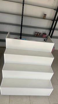 ميز عرض • نضيف • ديوانية