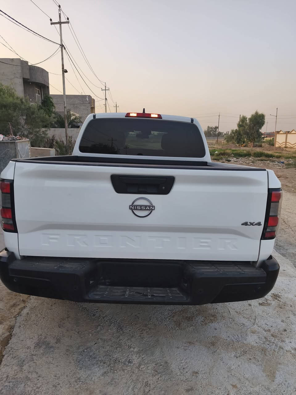سلا عليكم من رخصت الادمن للبيع نيسان فونتير موديل2022 الضرر كدامكم ولا قطعه بيها تبديل فقط خشم البونيد حار فقط ولباقي كله مكفول تبريد الشركه ماواصله اي شي ضربتها تخبل ومصلحه تصليح فول محرك 6سلندر3/800كير 9نمر يعني✈️✈️ تبريدها🥶🥶24طكه بمريكه ماشيه 25الف وبلعراق ماشيه خمستالاف وبيها قنبوره مال صفرات وسعر 🔥🔥235وبيها مجال موصله اكثر من هذ السعر بهوايه وبلعافيه ع ياخذها رقمها ديالى مكانها ديالى بعقوبه رقم الهاتف ***********
