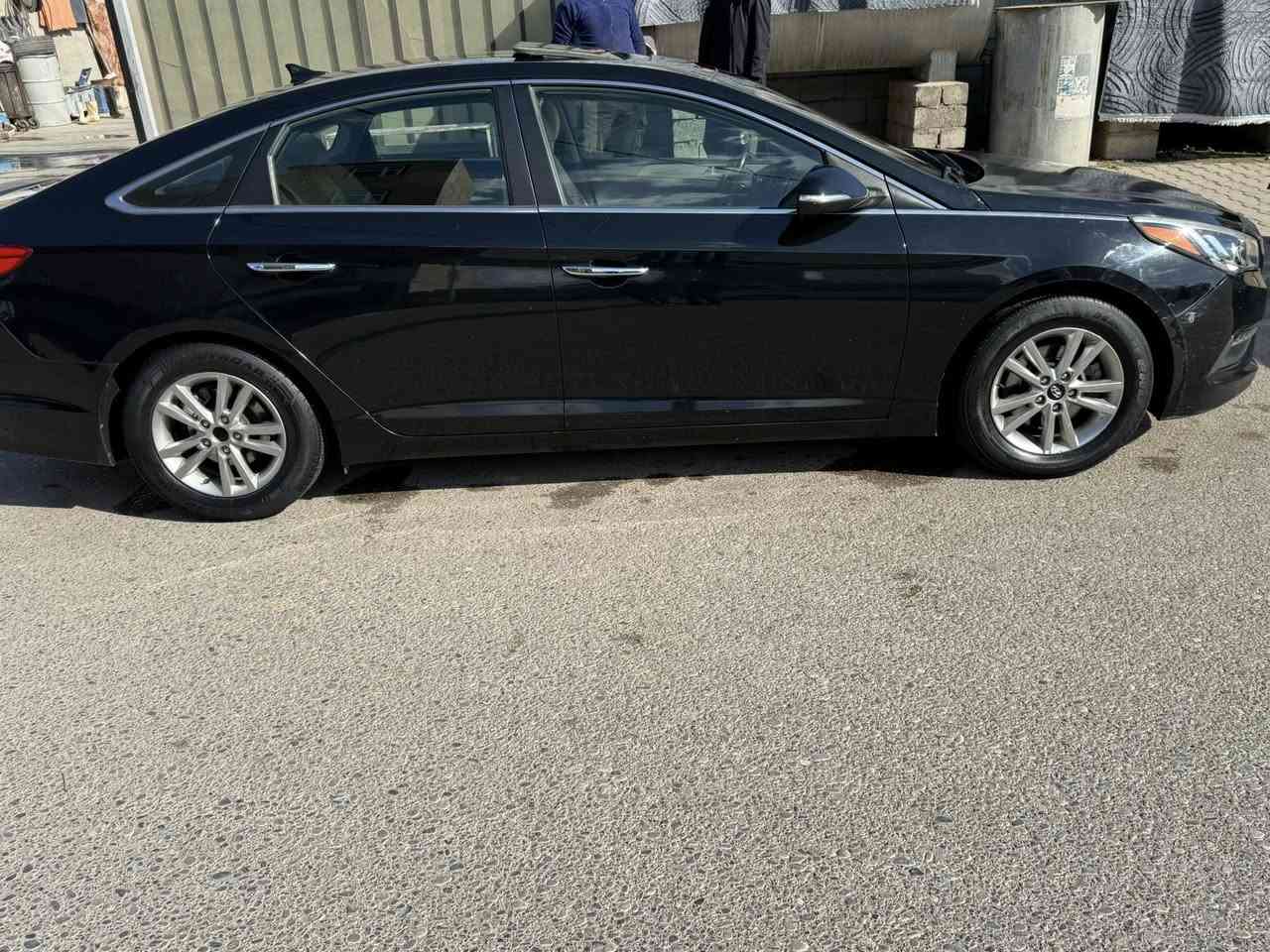 سلام عليكم سوناتا2017وارد امريكي مواصفات السياره لمتددسياره بيهة جمب امامي فقط البونيت باقي السيارة كفاله عامه.
بريك ABS
كوشن هيتر
سكف سلايت
كير اوتماتك وعادي 
دريف مود
هندبريك كهرباي
كشن كارباي
كير امحرك شرط برغي مامفتوح
تبريد ثلج 
مكان السياره:كركوك
سعر156بي مجال بصيت
***********
