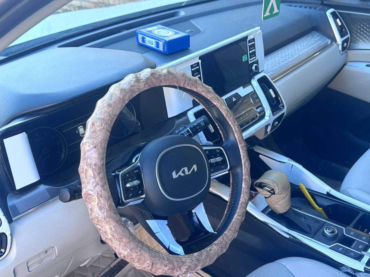 السلام عليكم للبيع 
سورنتو موديل22 خليجي

مكفولة محرك 6 سلندر  ماشيه22

‏فول مواصفات 

رقم بغداد بسمي الرقم إنجليزي 

مكاني بغداد 

***********
