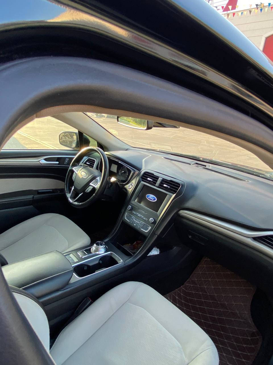 سلام عليكم 
للبيع فورد فيوجن موديل 2020
مواصفات SE
عداد 96 الف
حجم محرك 1500 تيربوو
استخدام شخصي على ايد واحد سياره
مكفولة من گير محرك حدادي و كهربائيات 
سيرفس كامل مكمل جديد من شريكة القاصد
باتري و طايرات جديد
سيارة وارد امريكي بيها شبرين صبغ جوة قبغ بنزين يعني شويه بس هلال جاملغ ورا سائق بدون دواخل بدون ايرباك سيارة مكفول بعد حتى دعاميات و مكفول تعديل او شخط 
سنويه بأسمي بعدها ما منتهي شرط تحويل مباشر
مكان سيارة اربيل
رقم موبايل:*********** أربيل, العراق
