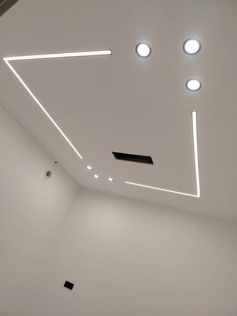 تأسيس كهربائيات عامة⚡️
- سيمنز 
- بوري 
- منظومة كاميرات 🎥 
- منظومة انترنت 🛜 
- منظومة ستلايت 📺
-منظومة اطفائية حريق 🚭☄️🔥🚨
للتواصل هاتف او واتساب 
***********📞📞📞
