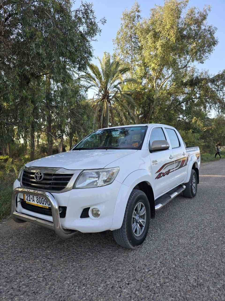 السلام عليكم
سيارة للبيع تويوتا هايلوكس 2012 عالي فور ويل كير عادي سيد نهرو كير ومحرك وحدادية مكفول وتخم تاير جديد 
مكفولة ما عدة الضربه بالباب الورا موضح بصورة أربع اصابع فقط 
الرقم سليمانية مميز تحويل ثاني يوم 
السعر 215 وبيها مجال 
العنوان بغداد حي البتول 
***********
