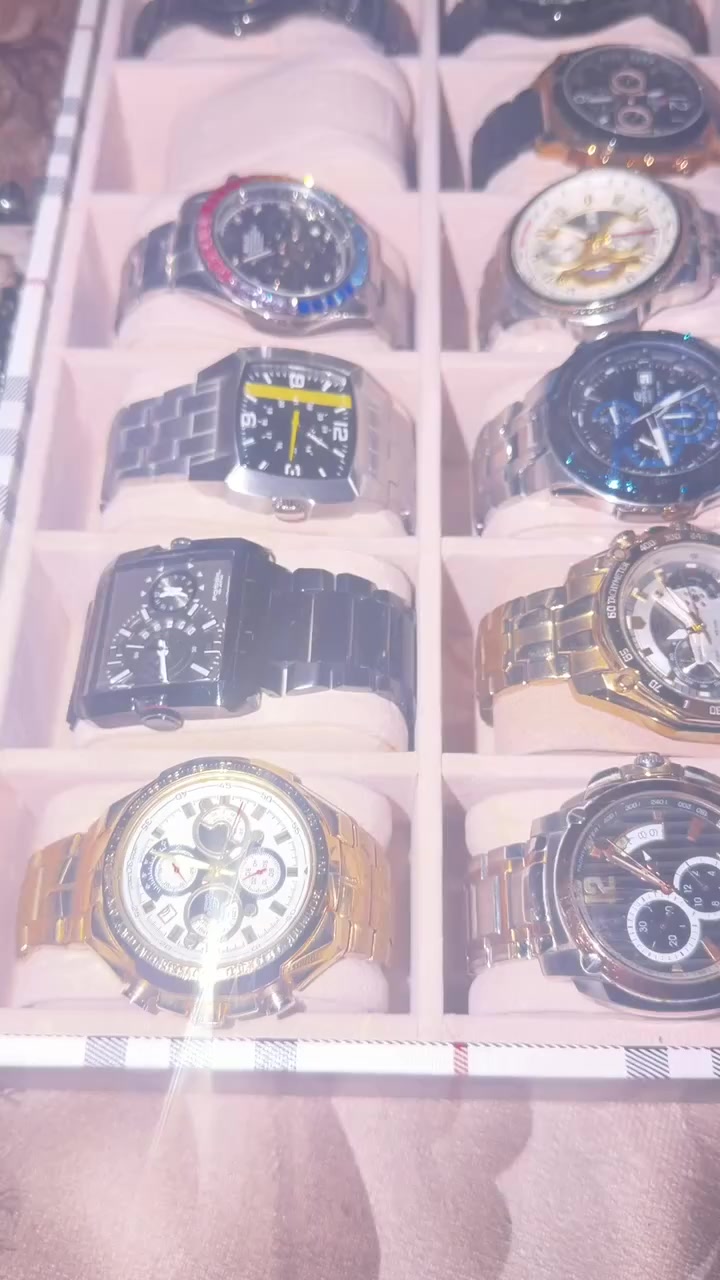 السلام عليكم متاح ساعات مكاني بغداد مدينه الصدر تفاصيل اتصل ***********
