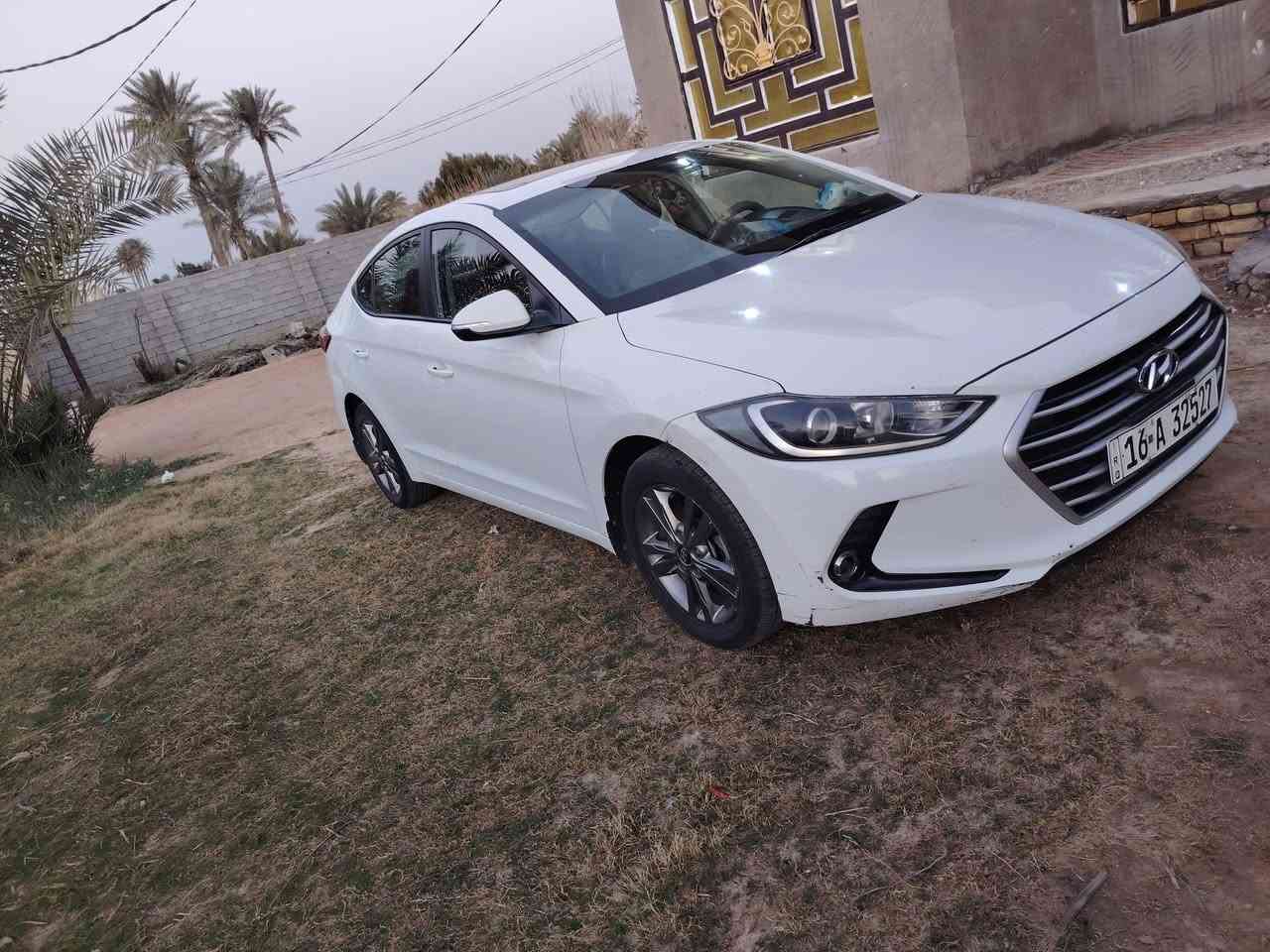 السلام عليكم سياره النتره موديل 17 خليجي كفاله عامه كير عادي  6 نمر  السياره جاهزه  من كهربائيات من حداديه من تبريد ما ناقصه شي السياره وبسمي والسنويه مجدده لغايه  ٢٠٢٩ مكان نجف المشخاب  السعر 145  ***********
