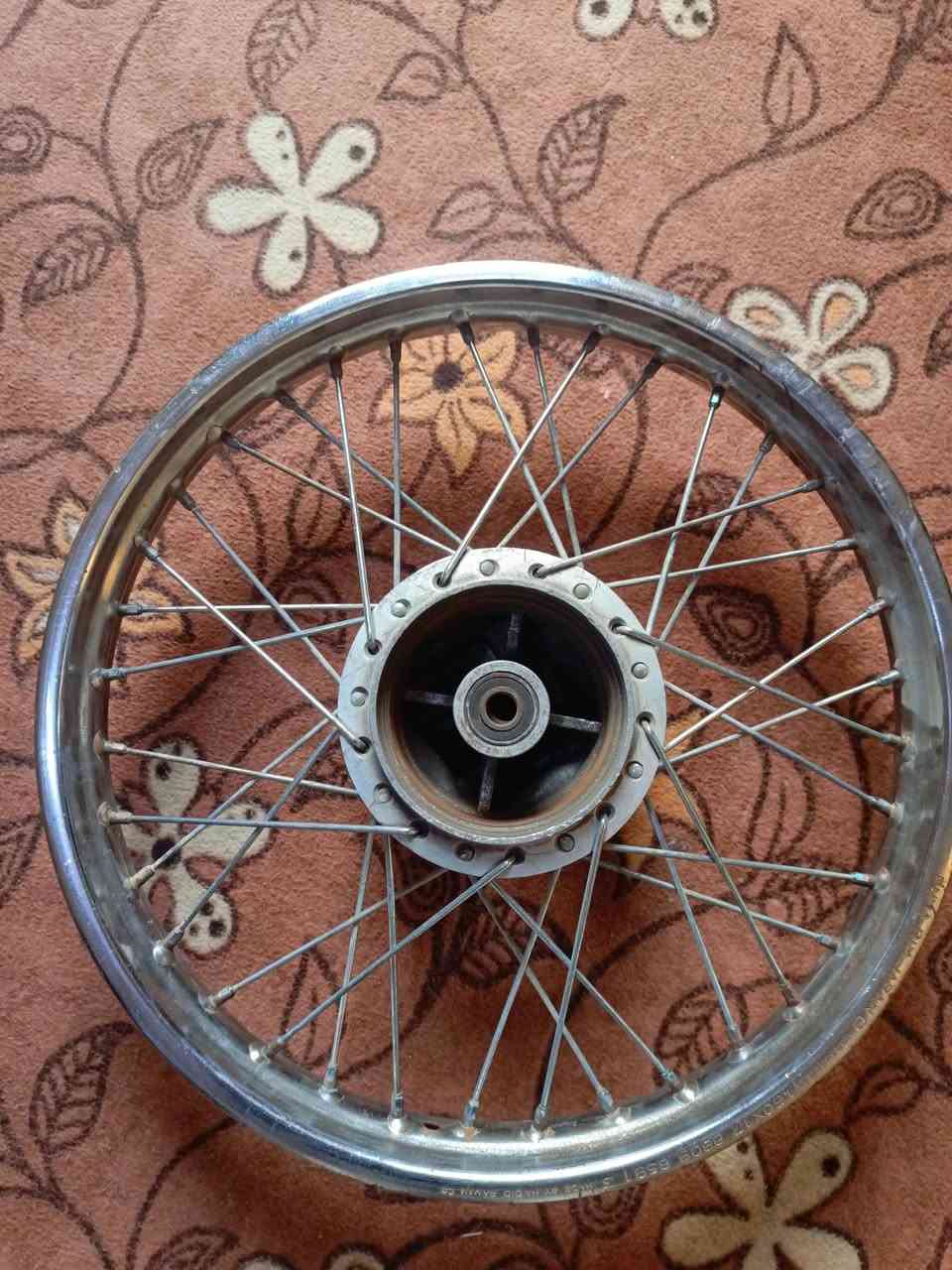 للبيع بس لبوش مال لبكره لطشه
بيش ما جان ابيع 🤣***********
