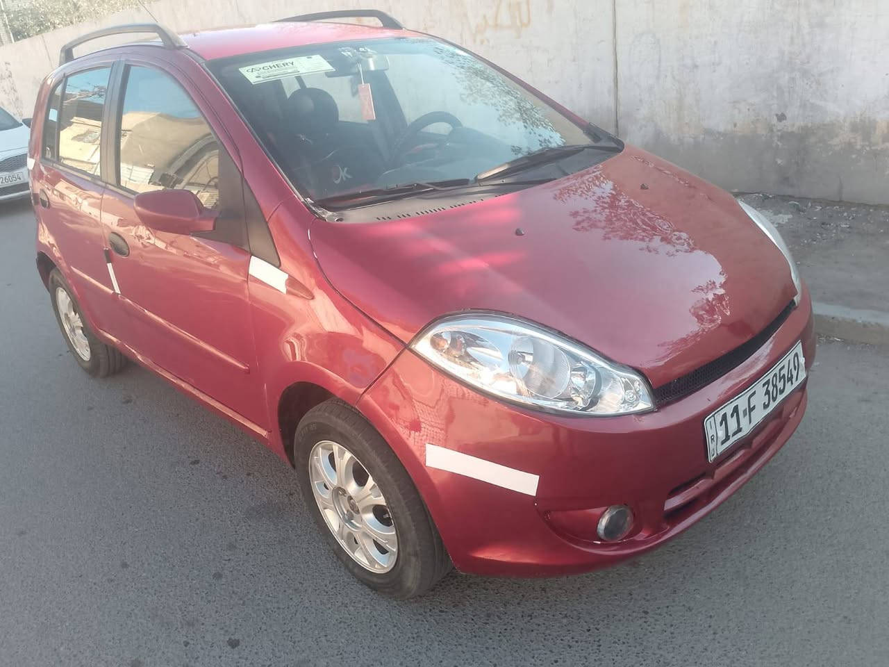 سلام عليكم شيري A1للبيع فقط موديل 2010 رقم انكليزي بدون ضربه مكينه كير صدر جديد تبريد ثلج تخم تاير جديد كهربائيات كلها شغاله شاشه اندرويد سياره جاهزا وحلا من الصور السعر 36وبيها مجال ***********
