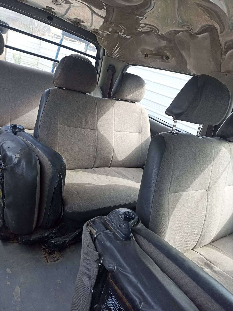 سلام عليكم سياره للبيع استاركس موديل 2000 مصفره هيه وغرامات الرقم انكليزي بغداد السعر 48 ورقه وبيها مجال بسيط الاتصال عل هذا الرقم ***********
