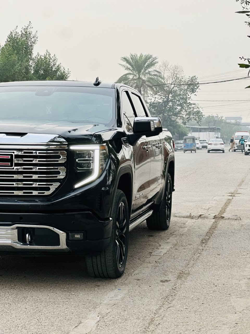 سلام عليكم جمسي صندوك وارد امريكي  اعلى مواصفات دنلي  مديل 23 اسياره امفوله ماحاجه اذكر مواصفاتها اعلى فها ثاني يوم ترقم بسم المشتري السعر 320 بدون رقم مكان سياره بغداد حي العامل التصال على ***********
