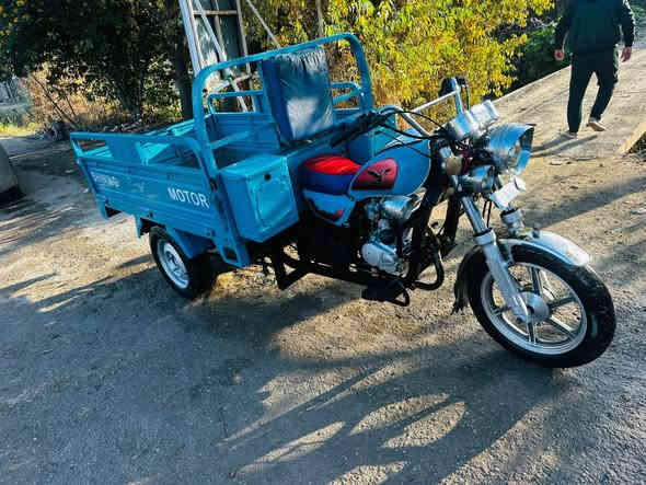 سلام عليكم ستوته للبيع فقط موديل 23 طالعه ب 24  اوراق اصولي معرض السلامي طالعه مامفتوحه بس كلجات مكاني حله محاويل علي بن الحسين سعره 2300 وبيه مجال  ***********
