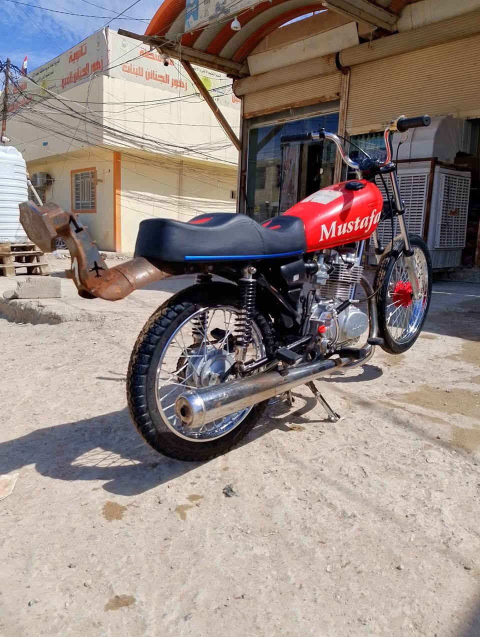 سلام عليكم دراجه للبيع جديده ايرني اصلي ماعيزه برغي اصولي بسمي مكاني شارع المطار القديم ***********
ماموجود عل مزنجر
