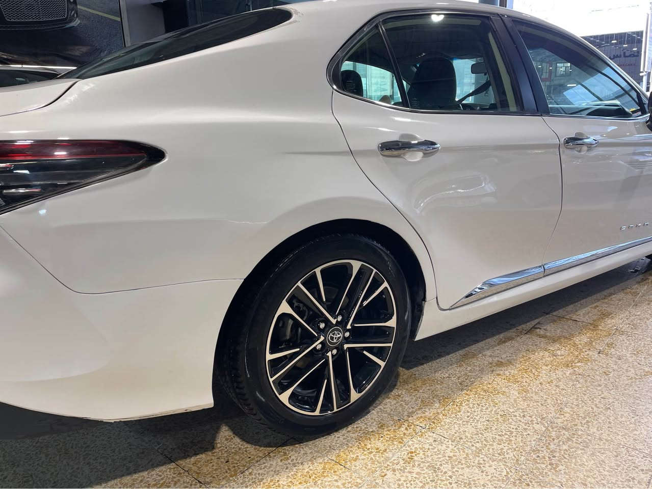 تویوتا کامری 2023 هایبرد تەکسی دوبەی پیشی کەپسە  یەک بارچەی داوە هەیە تازە رەقم کردوو بەناوی خومە هەموو شتی بەشەرەت بە زمان 

*********** أربيل, العراق
