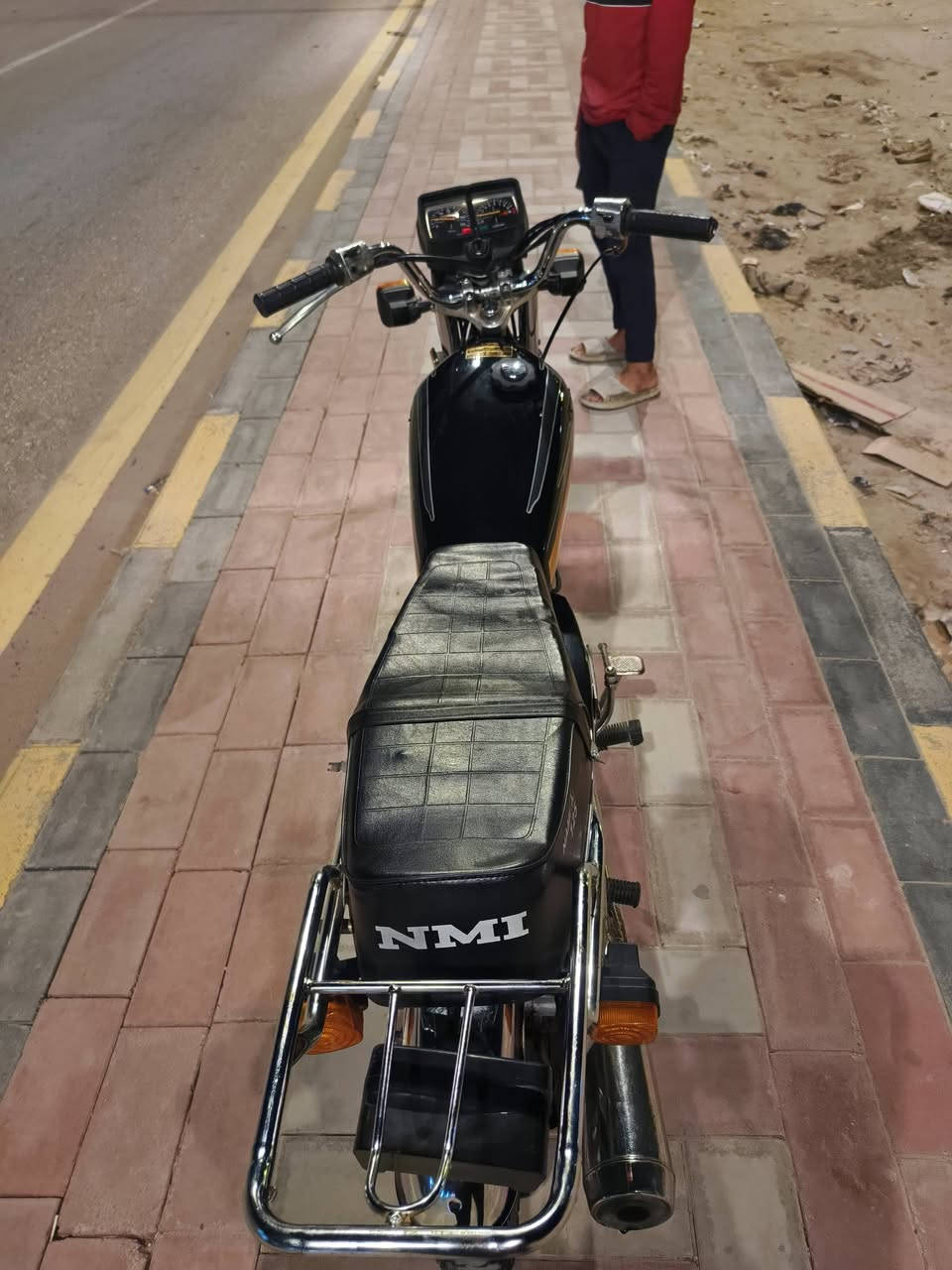 السلام عليكم اربعه كير نامه مديل 20 وكيلها العارضي الدراجه ايي نقص مابيها مالت جناي عنواني نجف ناحية الرضوية الرقم للتواصل *********** السعر 700 بيها مجال
