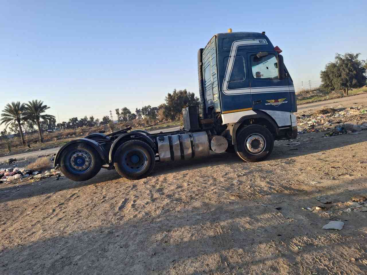 فولفو ٢٠٠١ محرك ٤٢٠ سنكل خلفي سياره تبريد محرك شاصي كفاله جاهز للشغل مسجله فلات رقم انبار سعر ١٣٥  مكان ابو غريب 
***********
