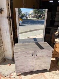 ميز تواليت • مستعمل نظيف • كركوك