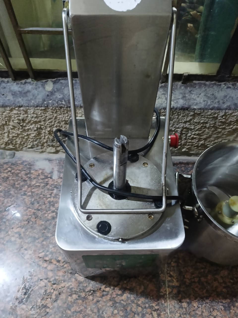 سلام عليكم خلاط حمص صناعي اتصور 10لتر نقصه فقط غطاءمتوفر سعره 20الف قيم بلي يرضي الله واخذه


**إذا كنت صاحب هذا الإعلان وتريد حذفه لأي سبب، رجاءا أرسل رسالة إلى الدعم الفني**