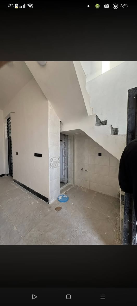 عرض جديد السلام عليكم مشتمل 50م رقمها 54046 درجه اولى طابق واحد بيت نظيف وحلو قريب على شارع 60 سعرها 47 وبيه مجال  للتواصل اتصال *********** واتساب

@إشارة
