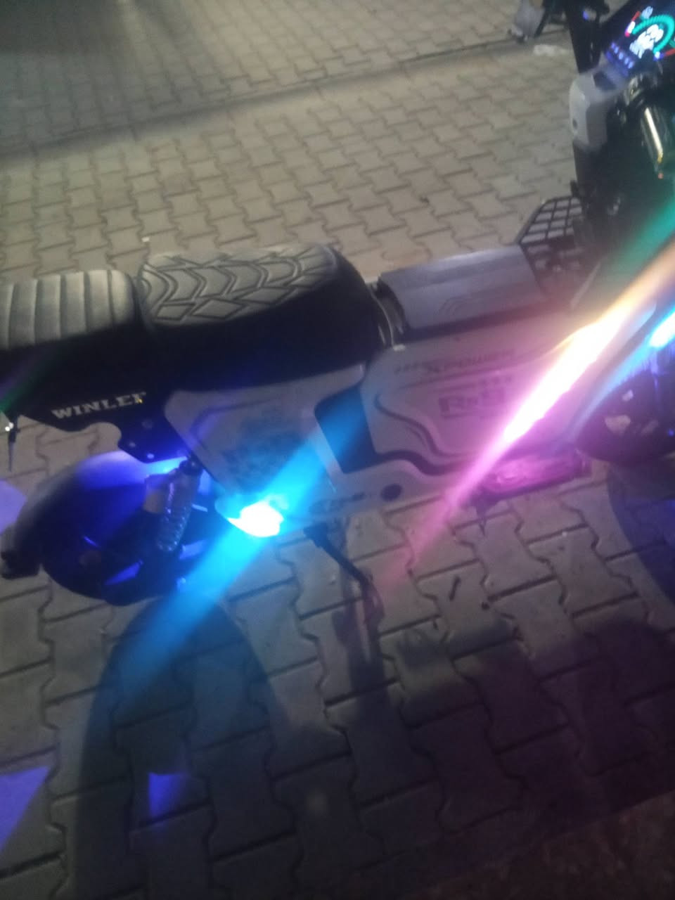 السلام عليكم دراجه شحن R9s للبيع السعر 650وبيه مجال لالستفسار***********
متوفر خاص
