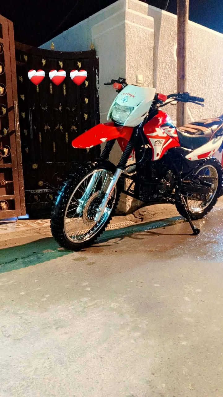 سلام عليكم دراجة لبيع او مراوس دراجة كاملة نقصهة اوراق موديل ٢١ فقط مكاني خان بني سعد شراي يتصل او يدخل خاص  0774 406 8590
